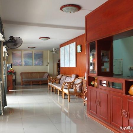 Royal Beach Guest House Hua Hin Exterior photo